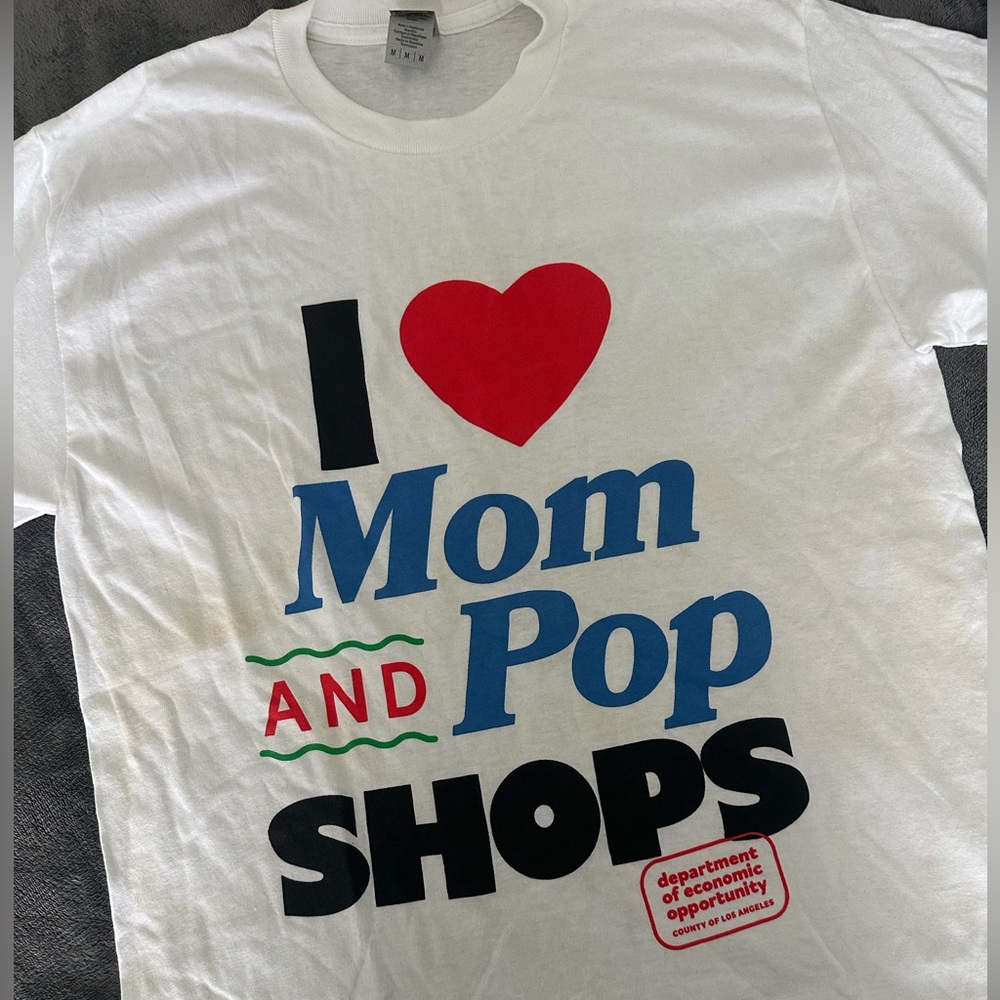 I love mom and pop shops graphic tee
